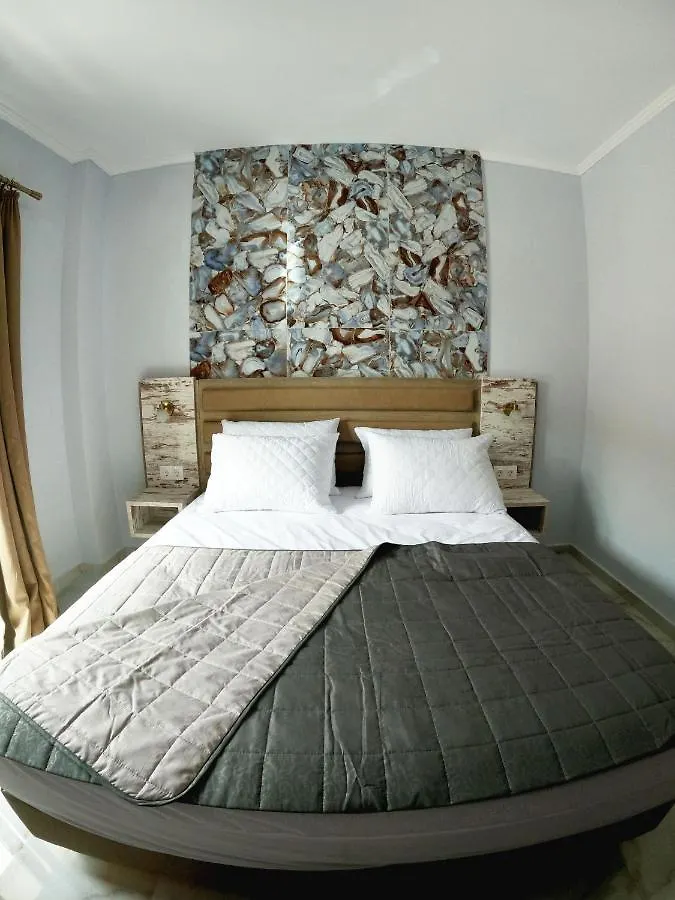 بوليخرونو Bisera Apartments