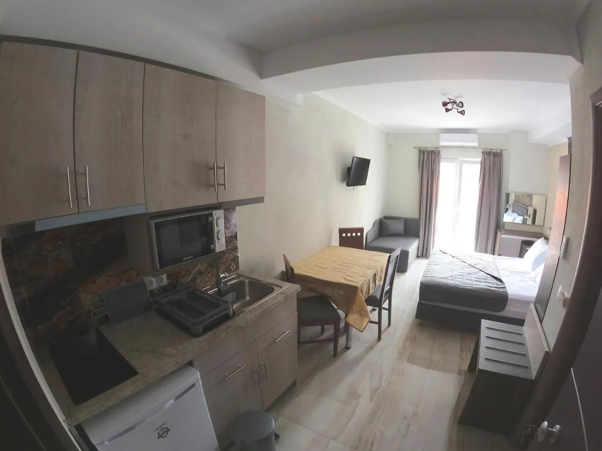 Bisera Apartments Polychrono
